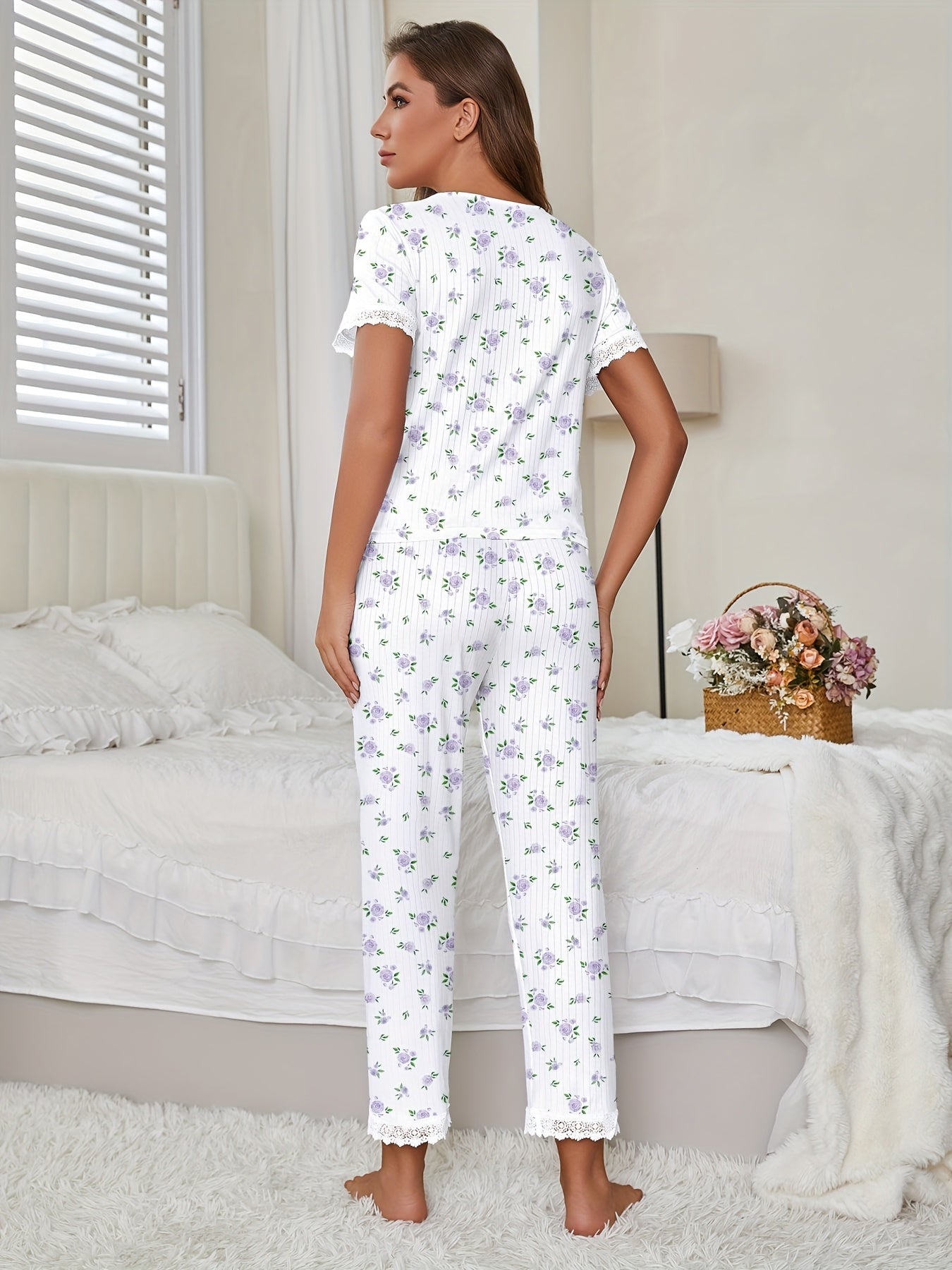 Womens Cosy Elegant Floral Print V-Neck Lace Trim Short Sleeve Pyjama Set