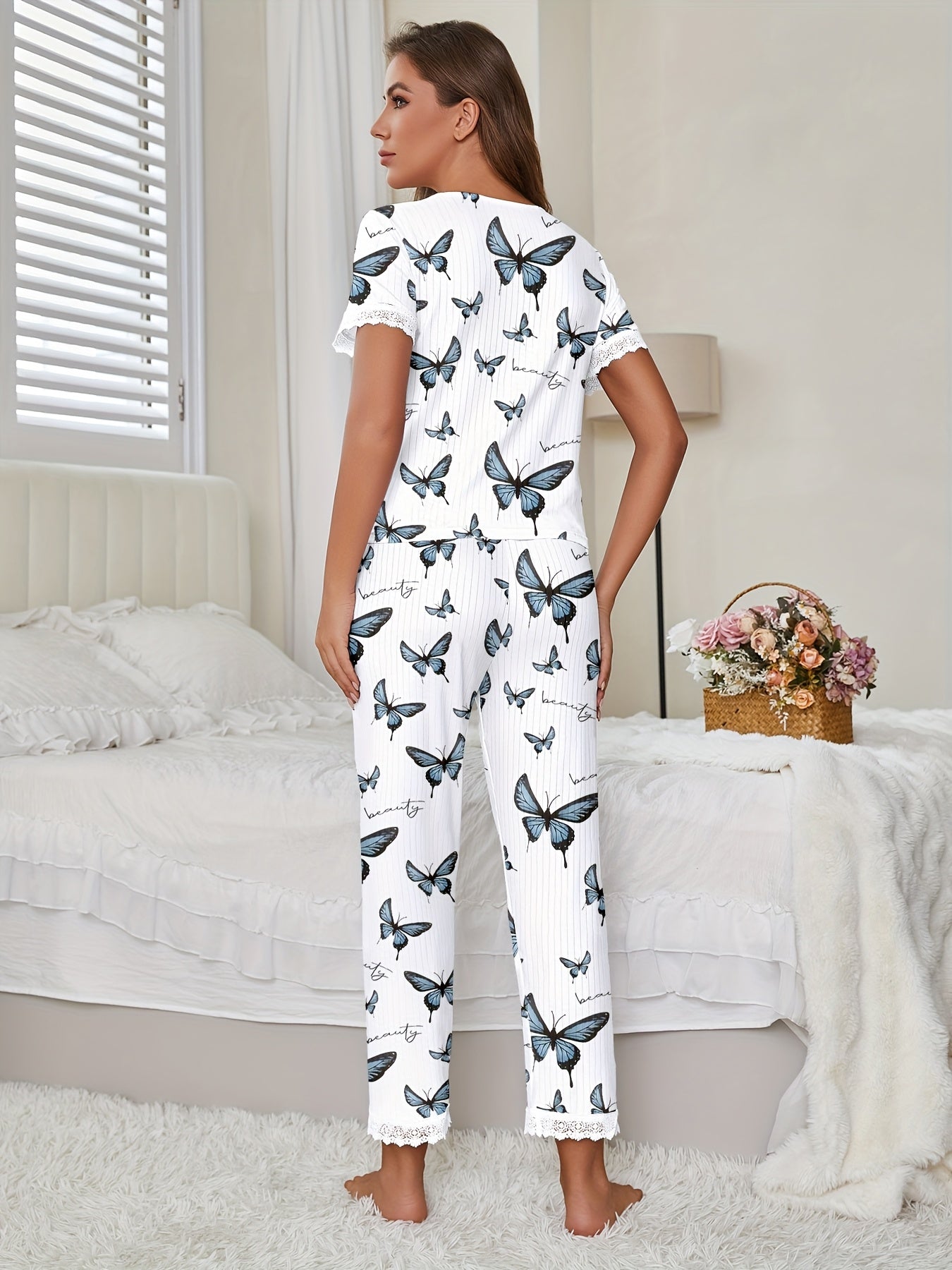 Womens Cosy Elegant Floral Print V-Neck Lace Trim Short Sleeve Pyjama Set