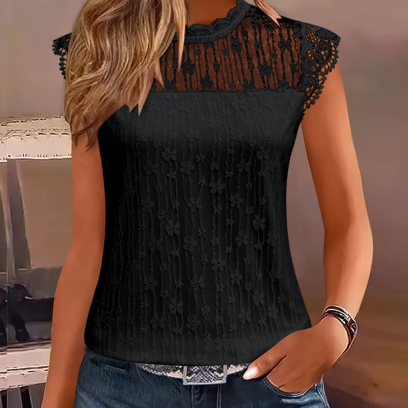 Womens Elegant Lace-Trimmed Floral Pattern Short Sleeve Round Neck Top