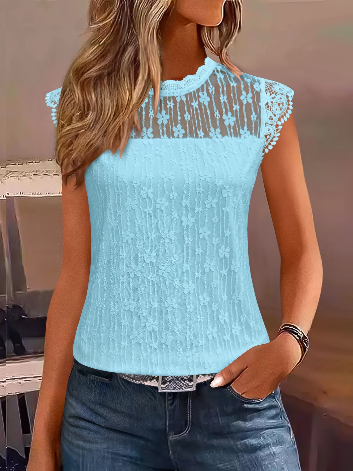 Womens Elegant Lace-Trimmed Floral Pattern Short Sleeve Round Neck Top