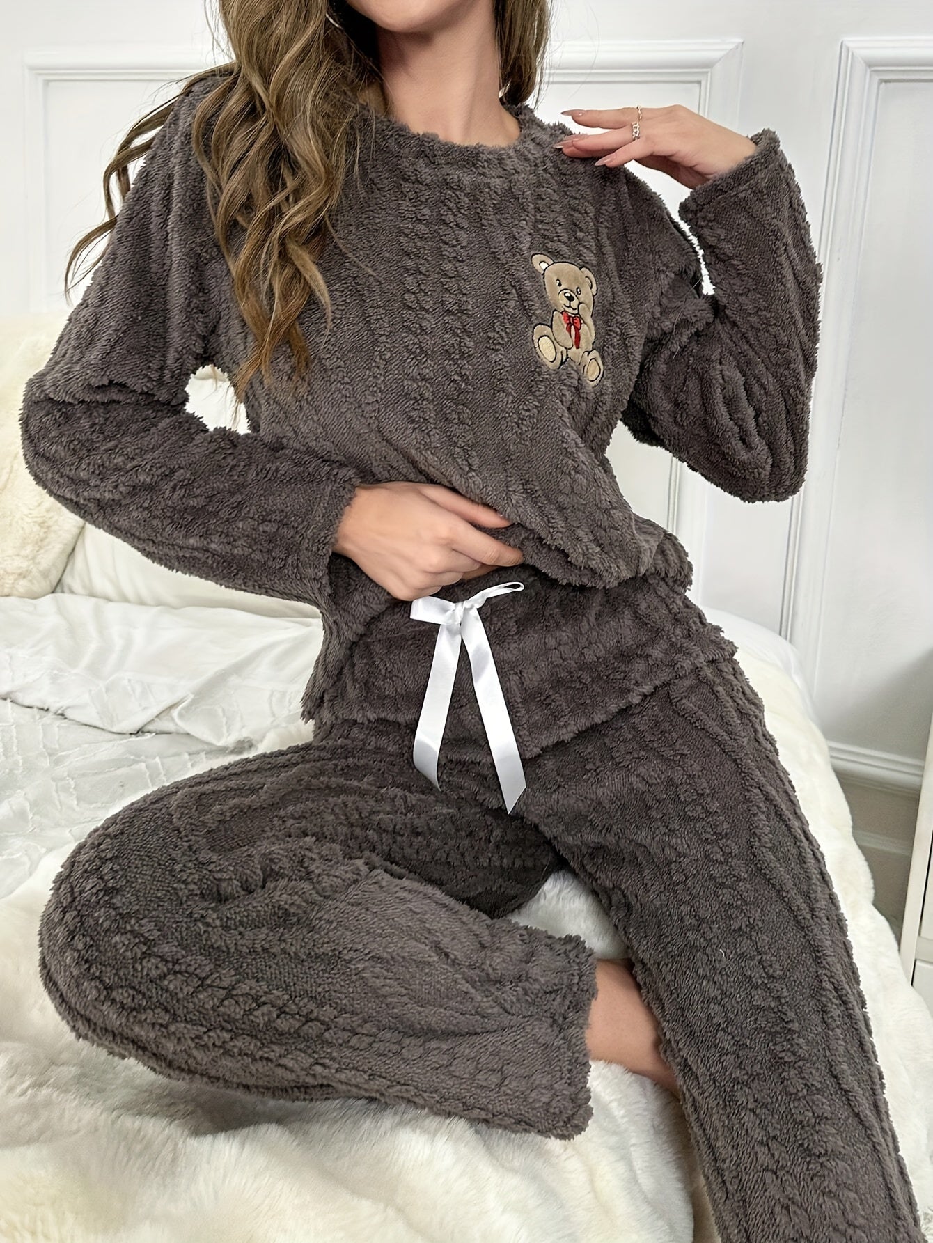 Womens Casual Bear Embroidered Thick Long Sleeve Round Neck Top & Pants Set