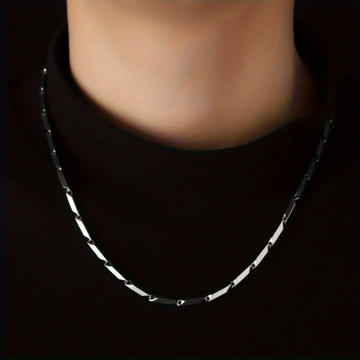 Mens Sleek White Gold Plated Geometric Design Chain Necklace