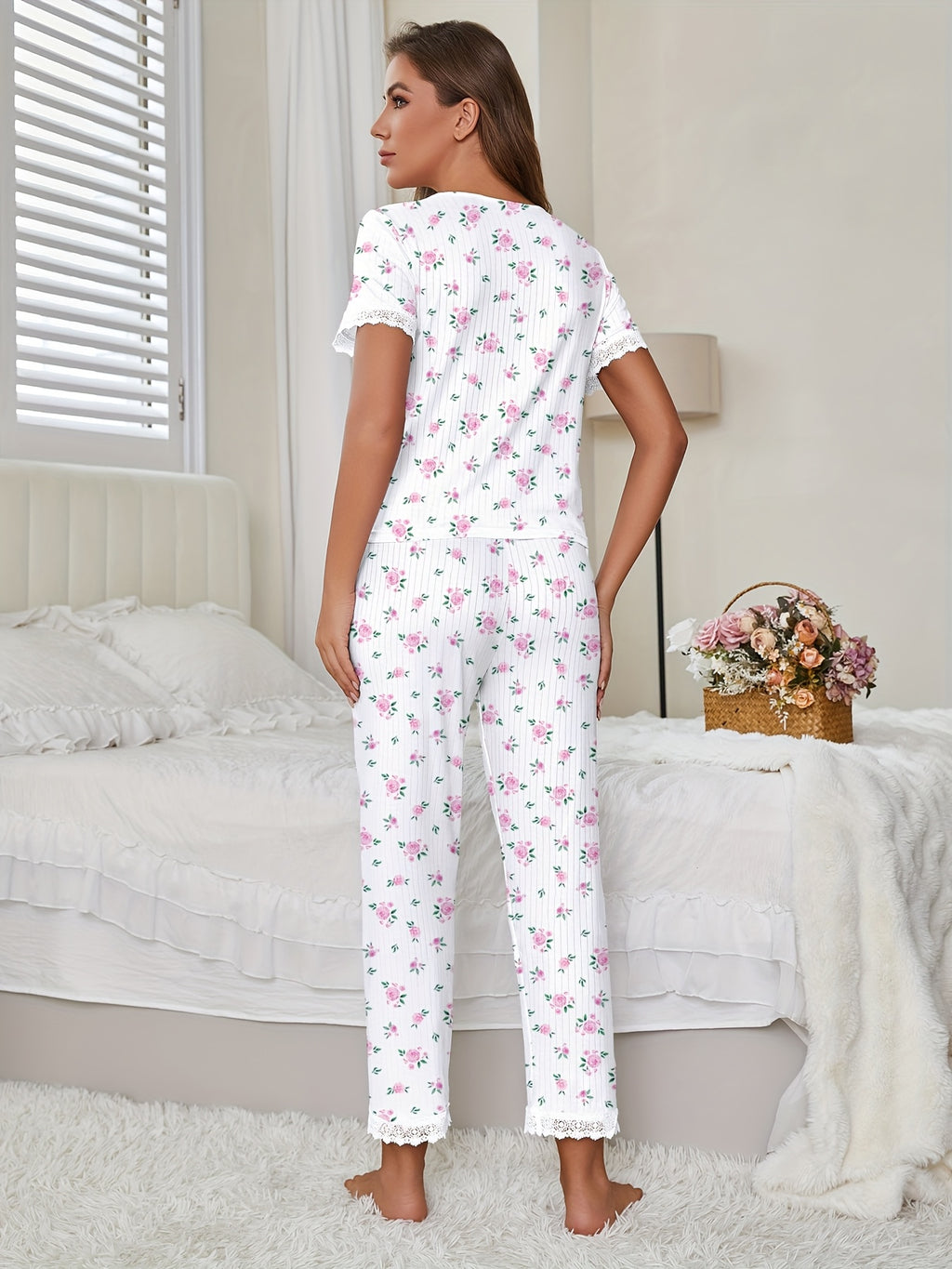 Womens Cosy Elegant Floral Print V-Neck Lace Trim Short Sleeve Pyjama Set