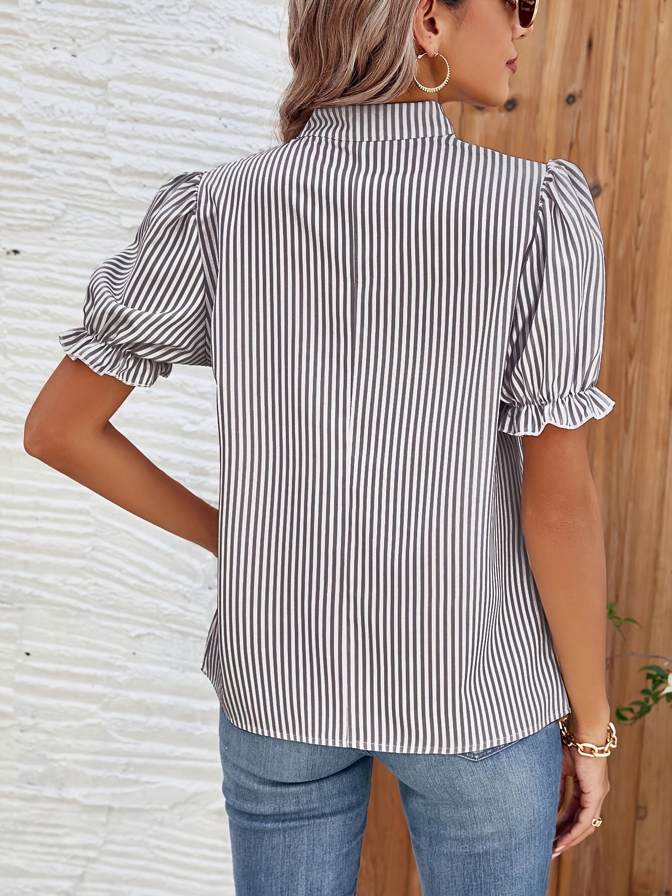 Womens Striped V-Neck Puff Short Sleeve Summer Top