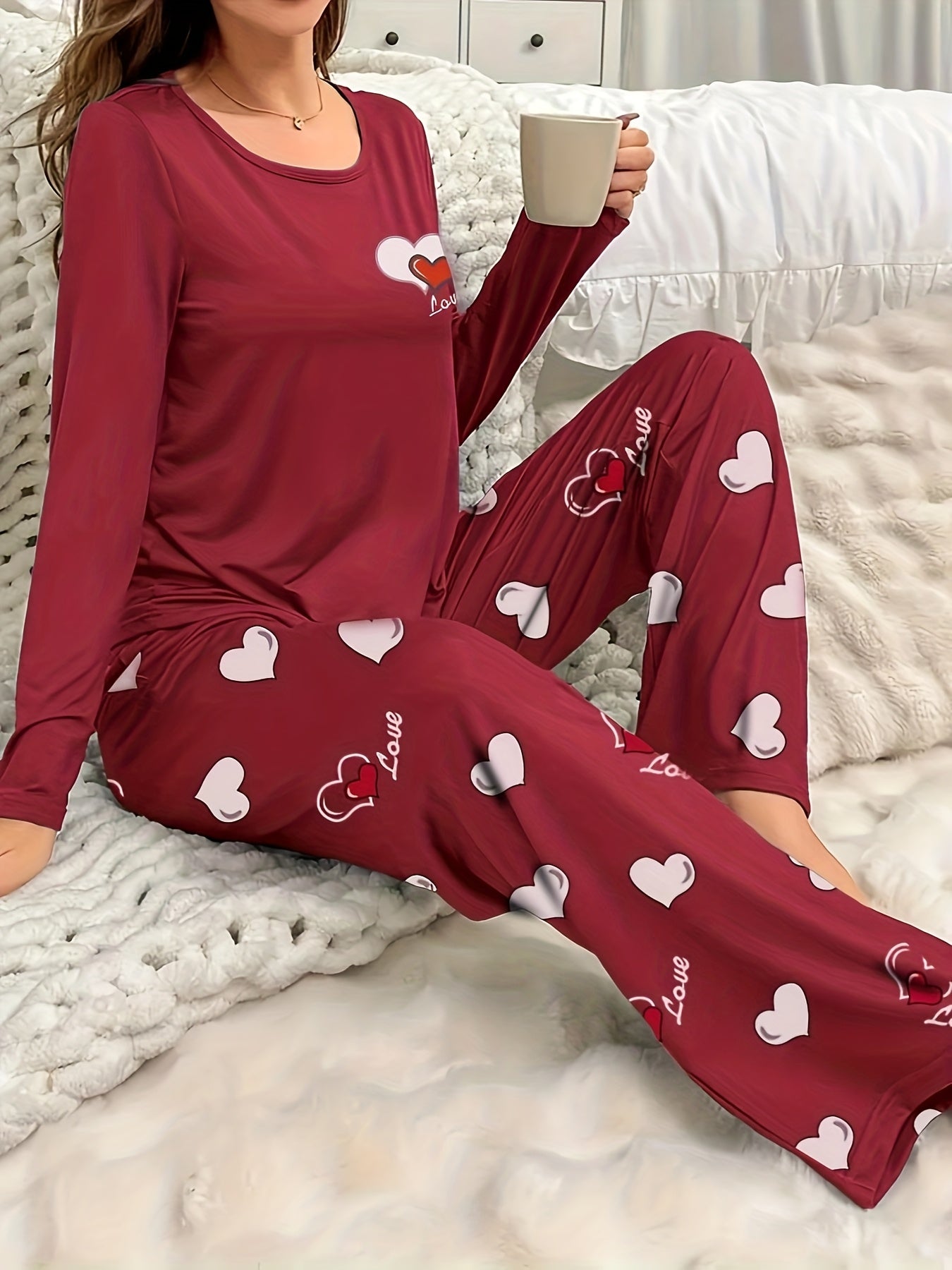 Womens Heart Pattern Long Sleeve & Pants Round Neck Loose Fit Pyjama Set