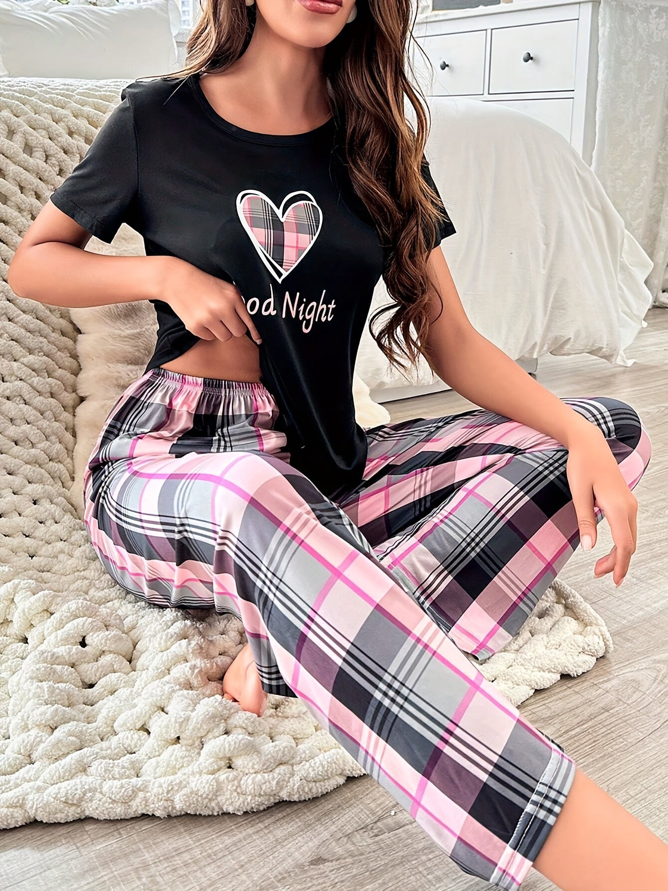 Womens Casual Comfortable Relaxed Fit Plaid Heart & Slogan Print Pyjama Set