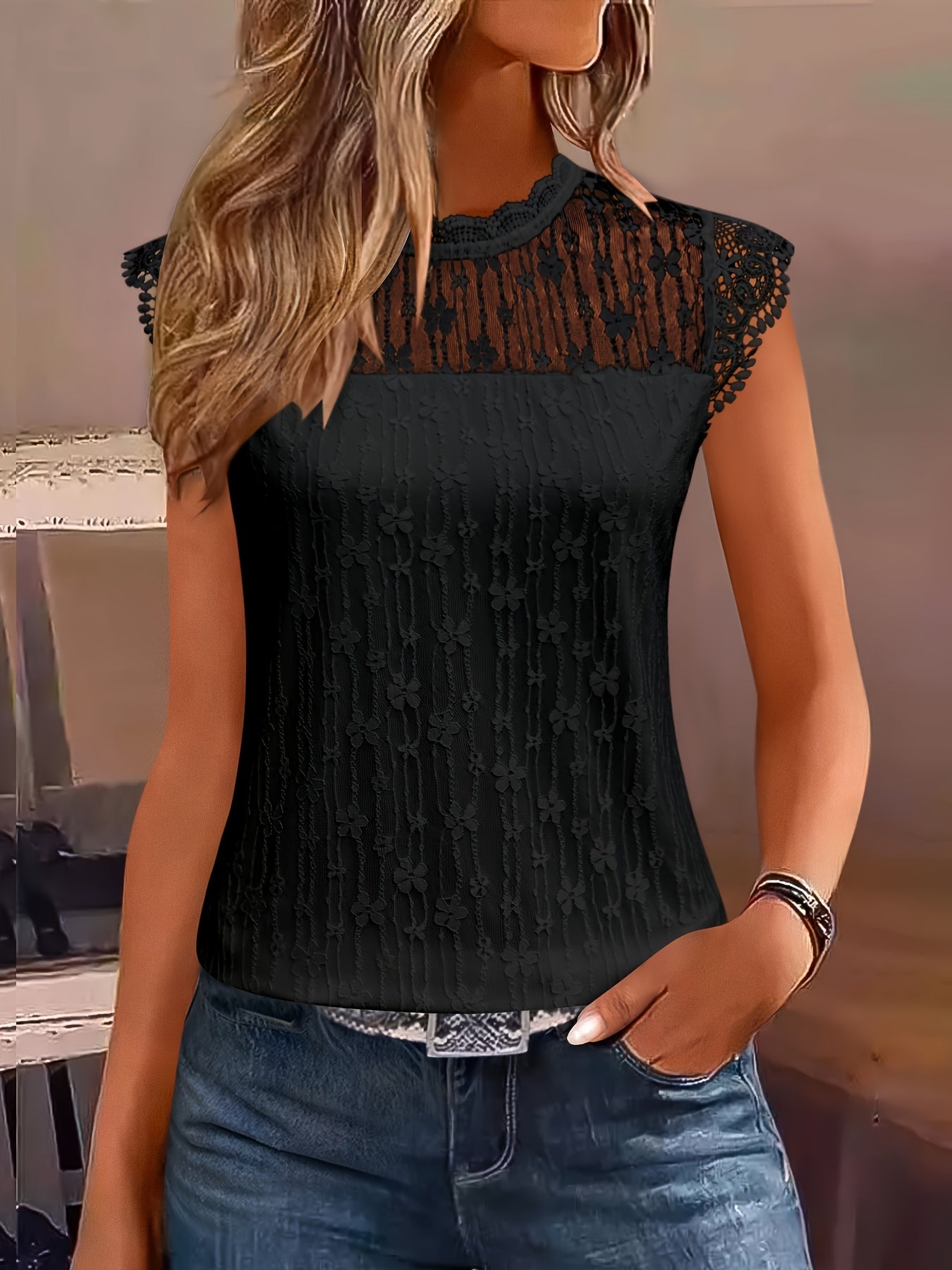 Womens Elegant Lace-Trimmed Floral Pattern Short Sleeve Round Neck Top