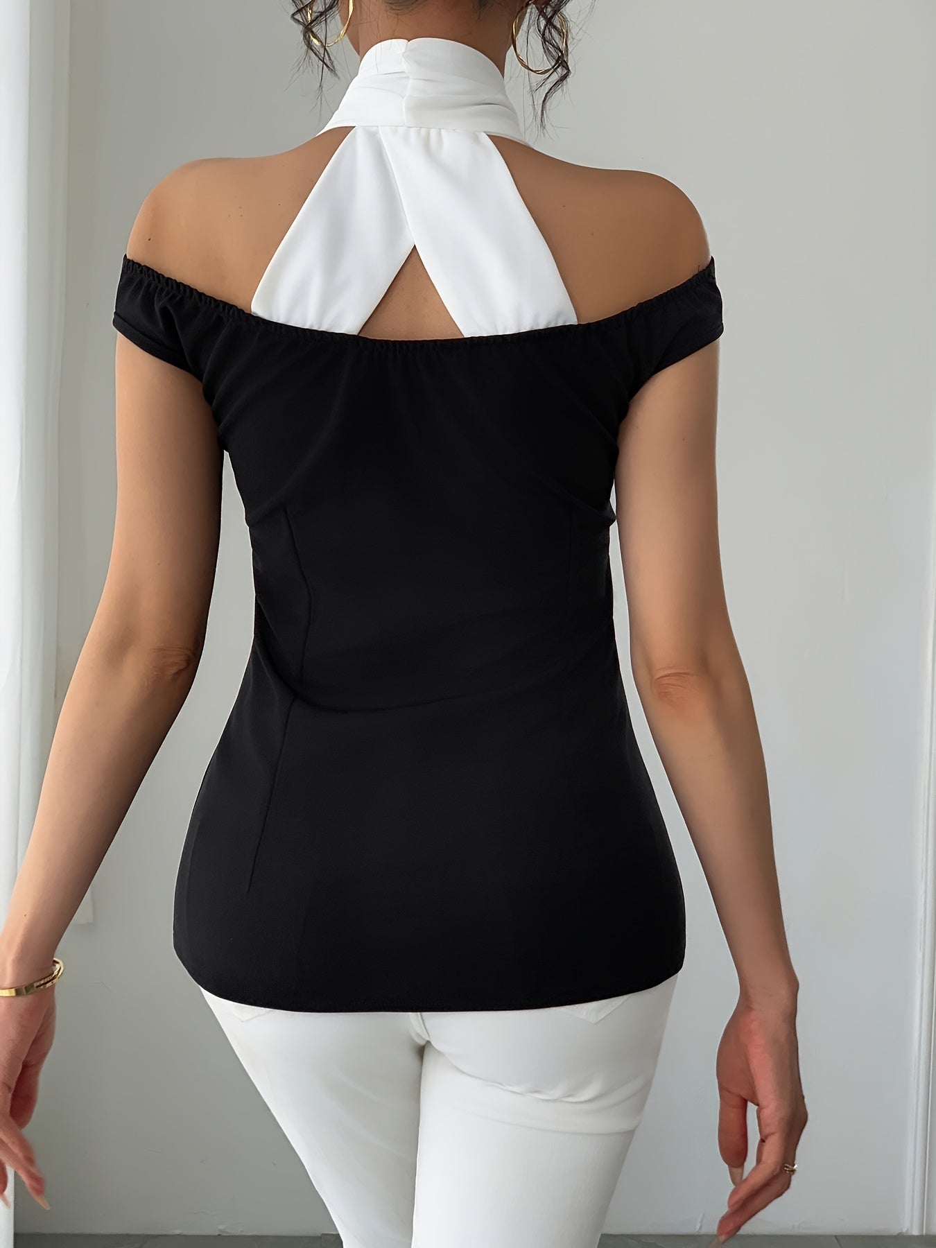 Womens Elegant Black and White Off-Shoulder Chic V-Neck Short Sleeve Top