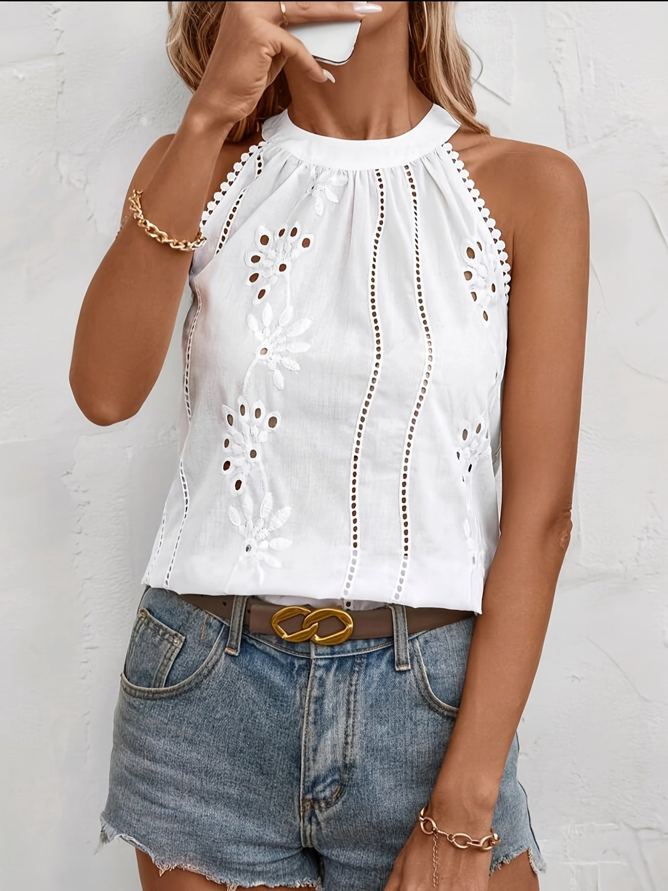 Womens Elegant Bohemian Chic Halter Neck Sleeveless Lace Trim Embroidered Top