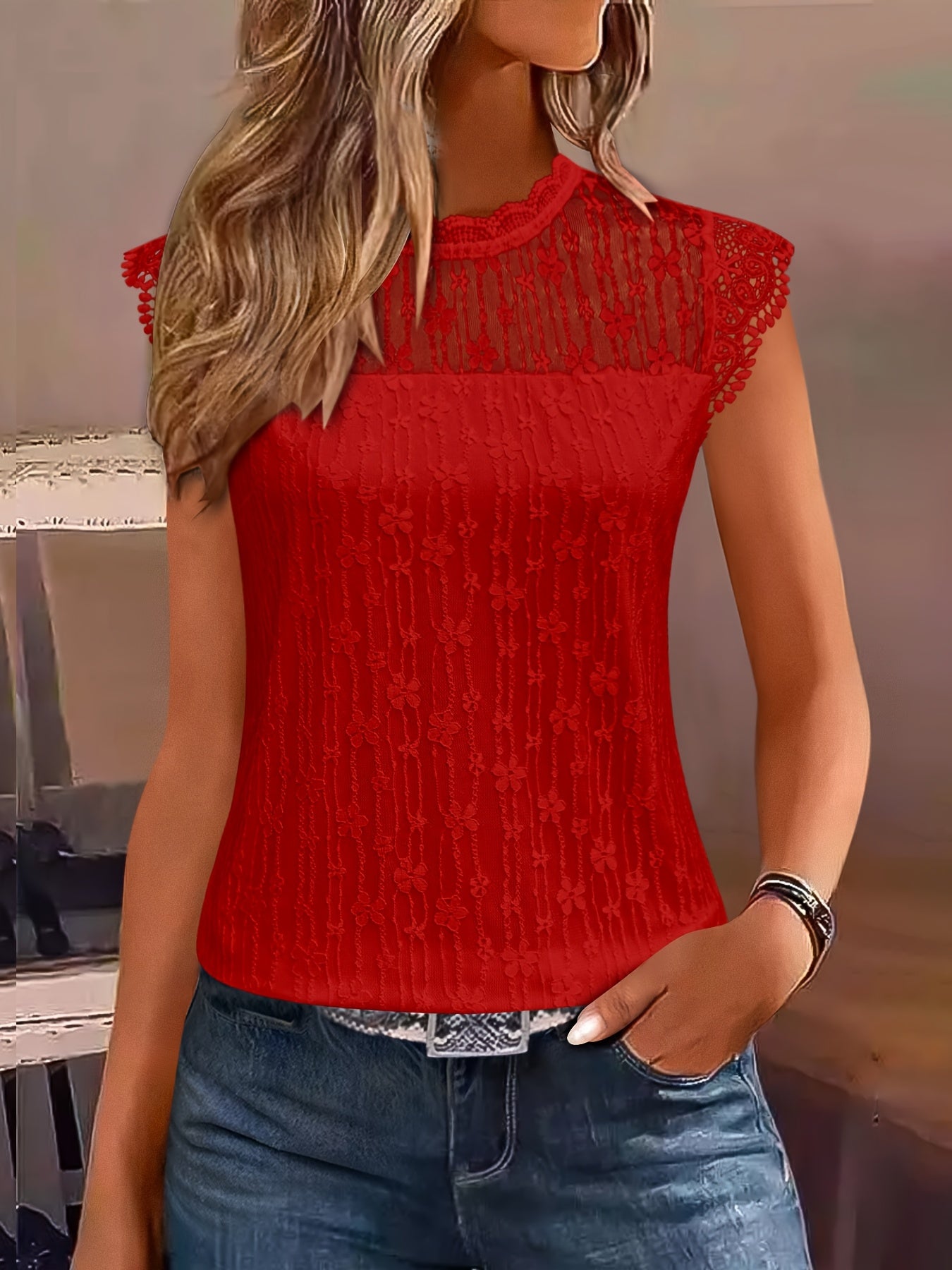 Womens Elegant Lace-Trimmed Floral Pattern Short Sleeve Round Neck Top