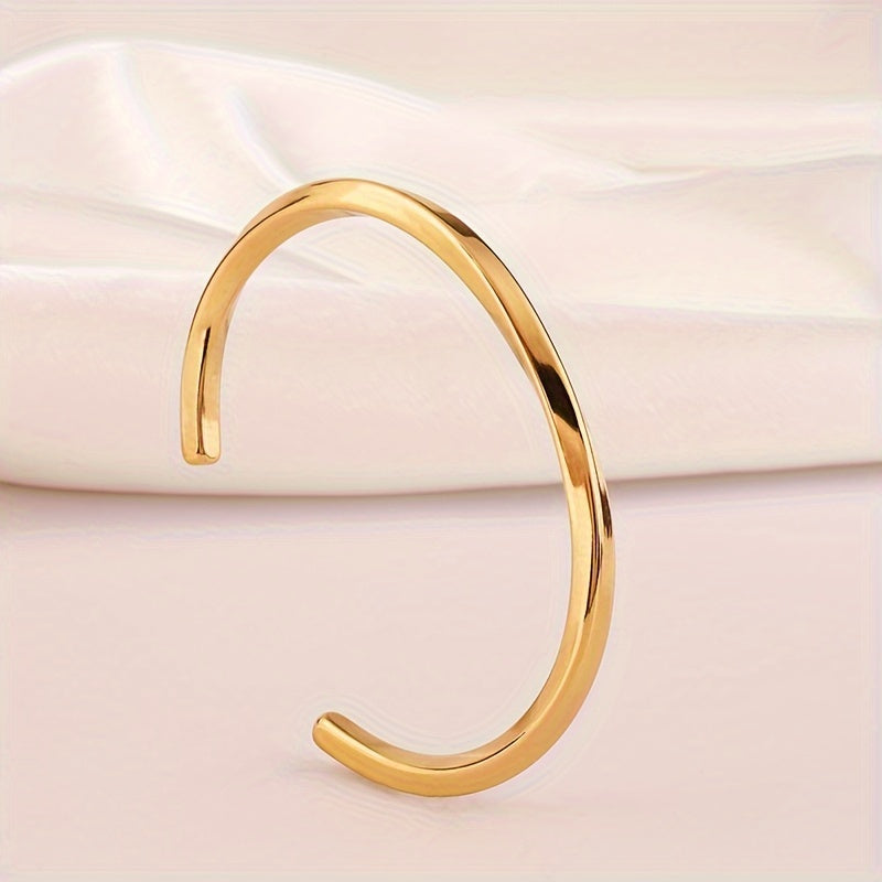 Unisex Stylish Stainless Steel Mobius Open Bangle