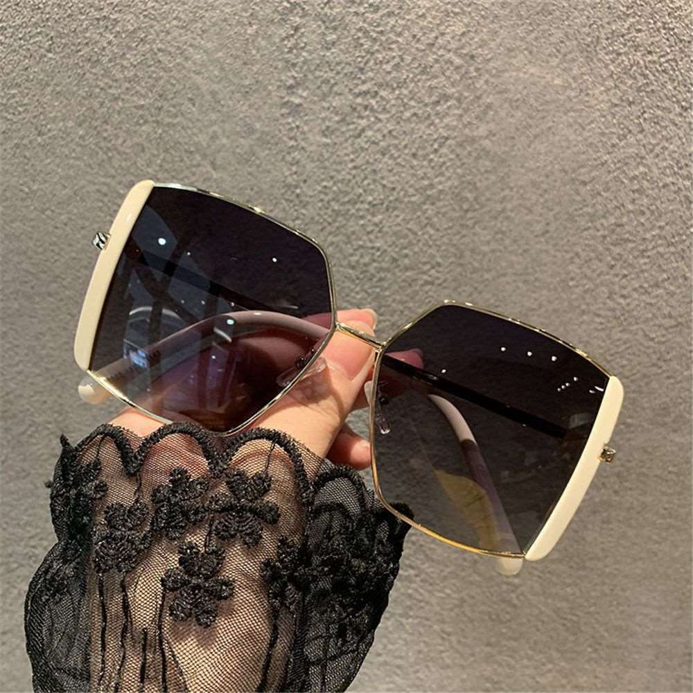 Luxury Women Sunglasses Brand Designer Ladies Sun Glasses UV400 Shades Eyewear