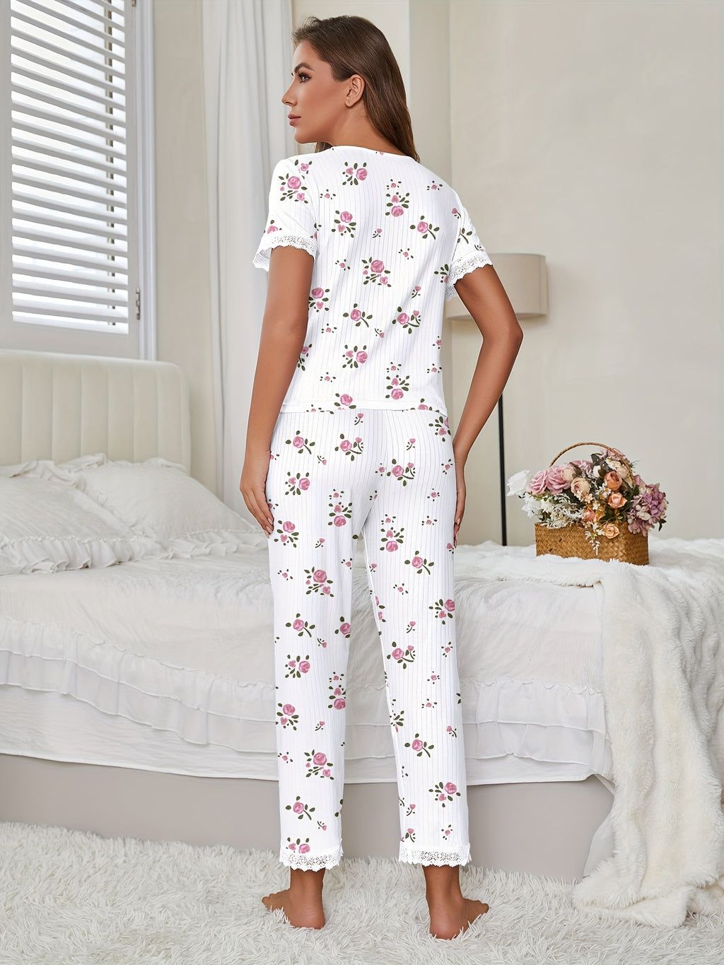Womens Cosy Elegant Floral Print V-Neck Lace Trim Short Sleeve Pyjama Set