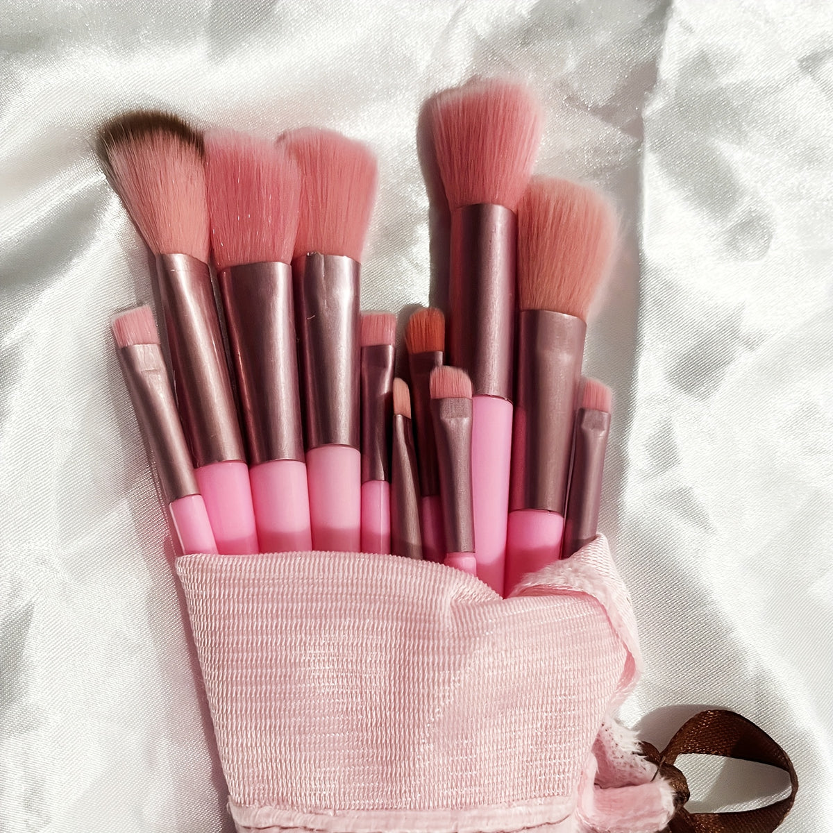 Luxury 13pcs Makeup Brush Set Soft Synthetic Bristles With Travel Bag