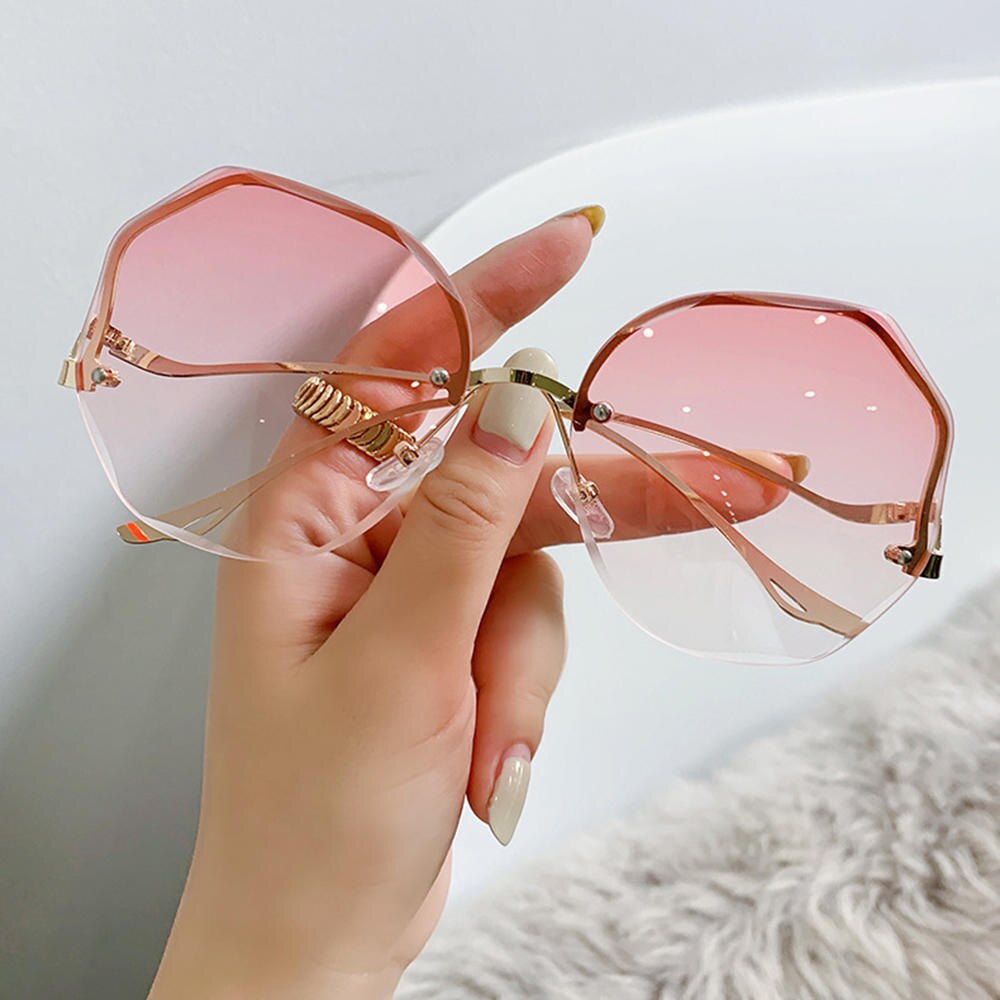 Women Fashion Irregular Sunglasses Girls Female Eyewear Luxury Vintage Sun Glasses