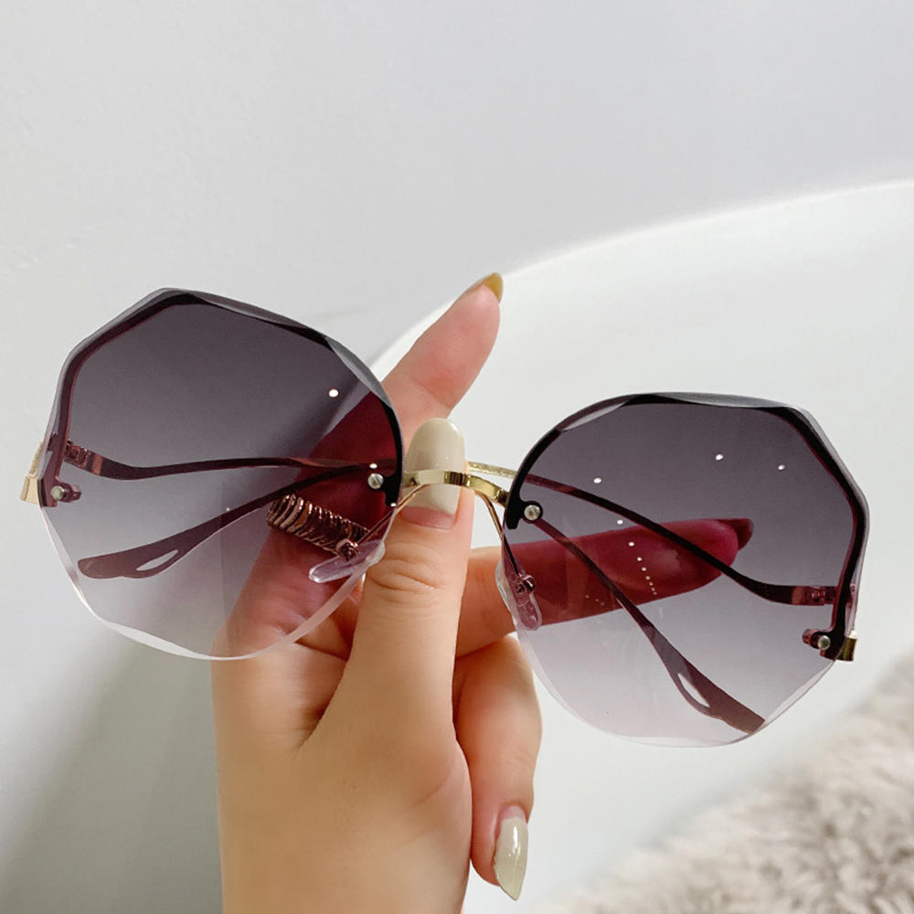 Women Fashion Irregular Sunglasses Girls Female Eyewear Luxury Vintage Sun Glasses